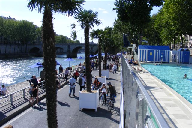 Parisplage2008Parisbeach 135.jpg